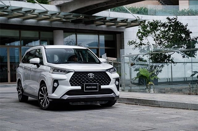 Giá lăn bánh Toyota Veloz Cross cuối tháng 8/2024 ‘rẻ như rau’, dồn Mitsubishi Xpander vào thế khó ảnh 3