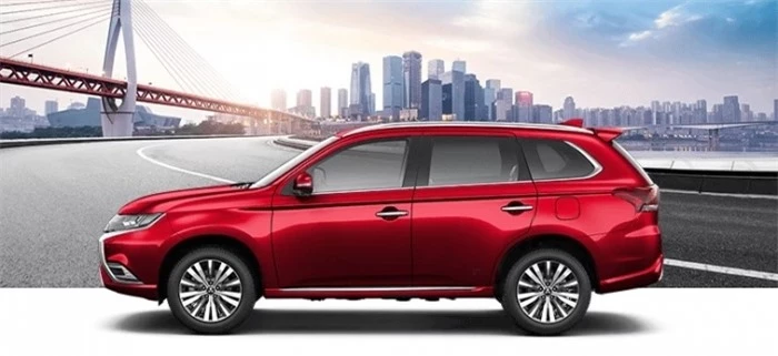 Giá xe Mitsubishi Outlander lăn bánh cuối tháng 8/2024: Ngập tràn ưu đãi, quyết ‘gạt giò’ Mazda CX-5 ảnh 4