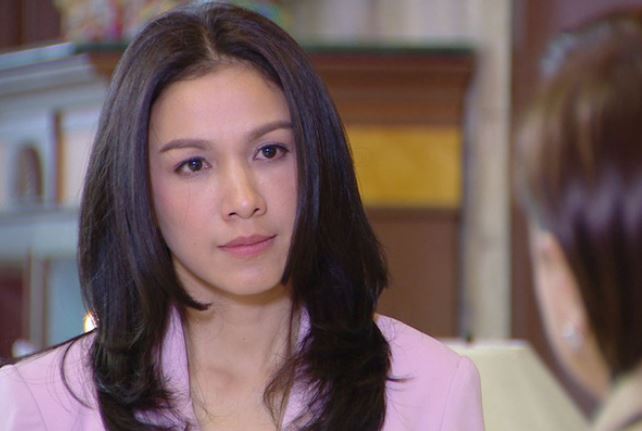 Con trai cặp bồ mẹ chồng bênh chằm chặp, nàng dâu liền hành động mạnh tay khiến bà sốc không đứng vững, cả nhà chồng nháo nhác giữa đêm khuya