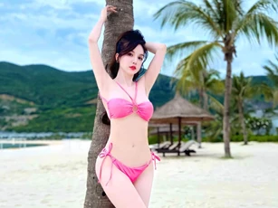 Hot girl Hà Thành sở hữu khuôn mặt xinh như thiền thần, body nóng bỏng khó cưỡng