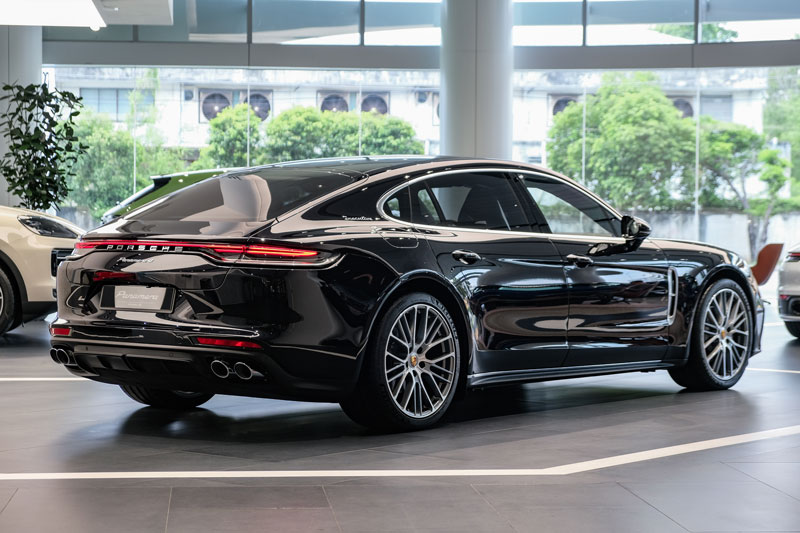 B&#x1EA3;ng gi&#xE1; xe Porsche th&#xE1;ng 9/2024