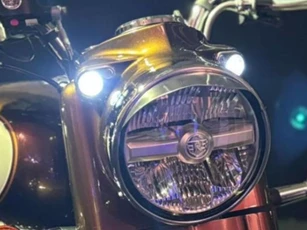 Quên Yamaha Exciter và Honda Winner X đi, ‘vua côn tay’ 350cc mới có phanh ABS 2 kênh mà giá chỉ 55 triệu đồng