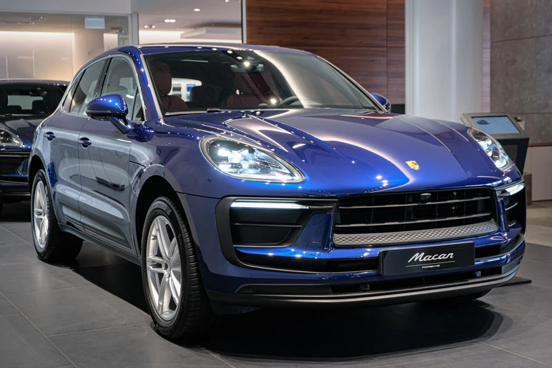 Porsche Macan.