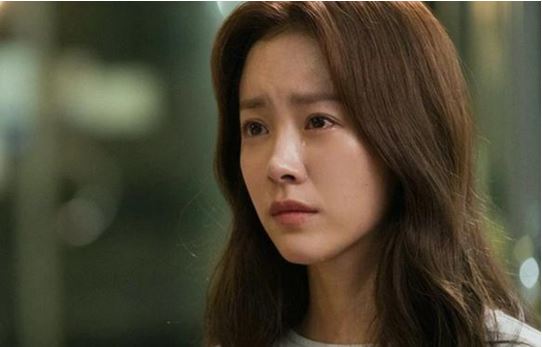 Chồng đi nhậu suốt đêm, 6 giờ sáng hôm sau mới mò về nên tôi bực tức ném quần áo đuổi đi, để rồi một ngày sau nhận tin dữ