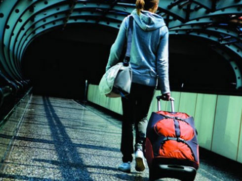 Cãi lời bố, tôi quyết cưới anh chàng không nghề nghiệp và đêm tân hôn, tôi bị sang chấn tâm lý với biểu hiện của chồng