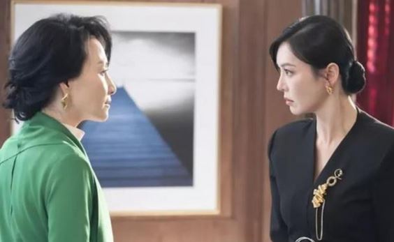 Mẹ chồng hay lấy trộm tiền của con trai tiêu xài, tôi phát hiện ra chưa kịp nói gì đã trở thành 'nạn nhân' trong màn kịch khó tin