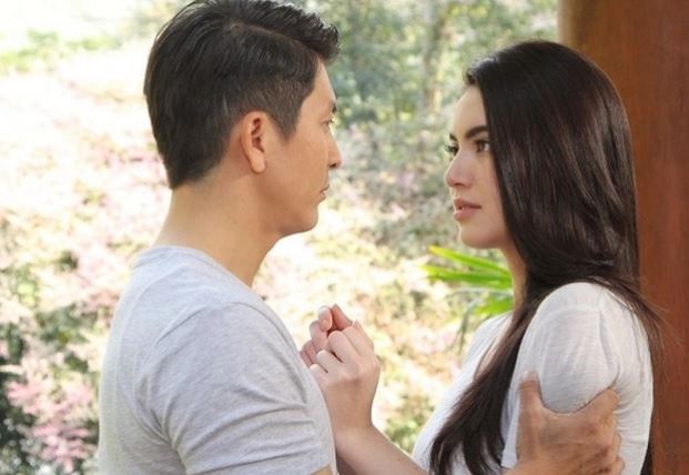 Buổi đêm vừa quay sang hôn chồng thì anh gạt ra rồi buông một lời cực phũ phàng khiến tôi ngã ngửa