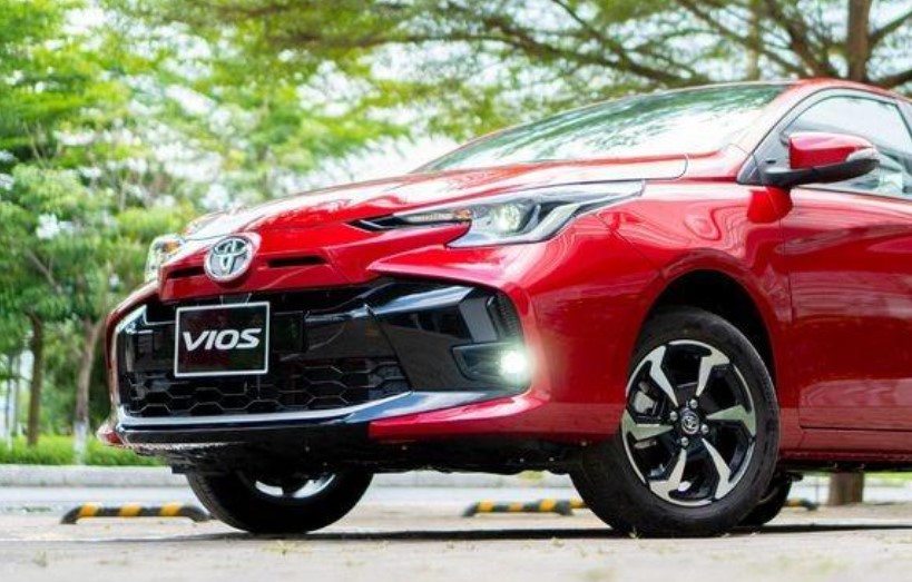 Doanh số xe Toyota tại Việt Nam sụt giảm, dẫn đầu vẫn là Vios và Yaris Cross
