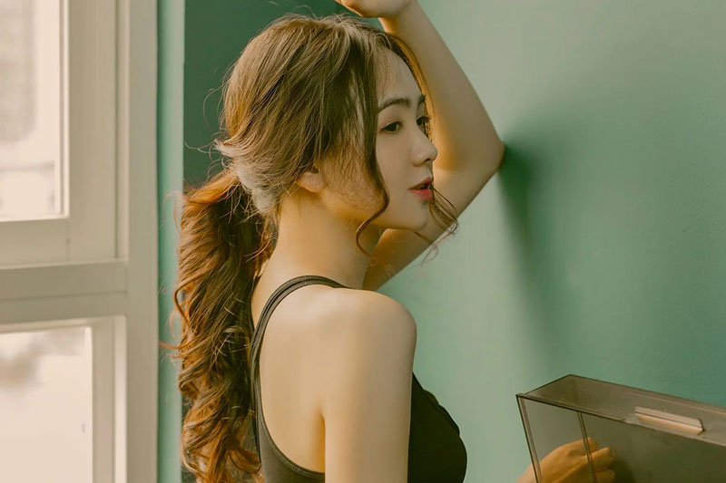 Vẻ đẹp tựa 'nàng thơ' của hot girl Cà Mau