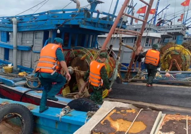 Các địa phương chủ động thông tin kịp thời, chỉ đạo, hướng dẫn người dân ứng phó với bão, lũ. (Ảnh minh họa)