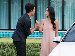 Vợ cũ tái hôn, tôi đến quậy tanh bành