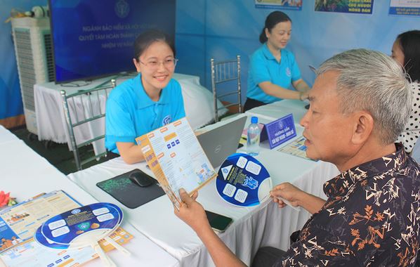 Chưa có tài khoản ATM, nhận lương hưu, trợ cấp thế nào?