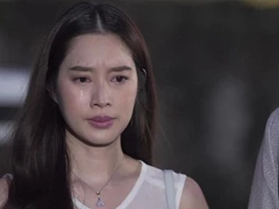 Đến gặp chồng cũ xin tái hôn vì con, vừa bước vào nhà tôi rơi nước mắt khi thấy một thứ