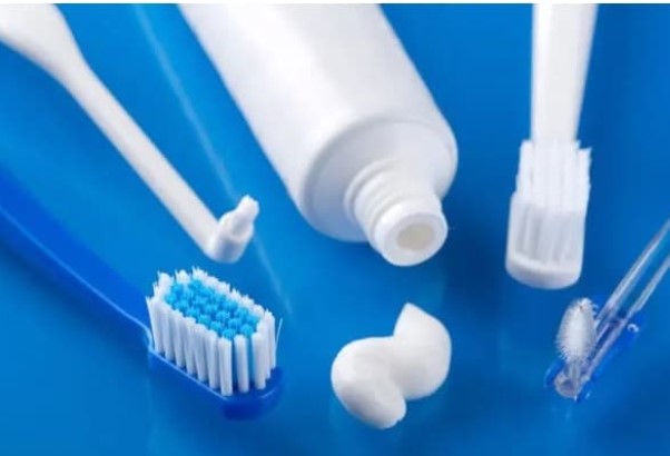 Bác sĩ nhắc nhở: 3 loại kem đánh răng có thể gây ung thư, không nên mua! Xem nhà bạn có cái nào không