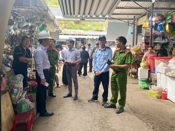 EVNCPC: Hướng dẫn an toàn điện cho gần 120.000 khách hàng có nguy cơ cháy nổ cao 