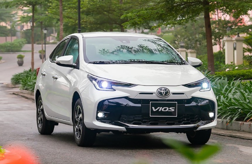 Hyundai Accent vs Toyota Vios: Tầm giá 500 triệu đồng mua sedan Nhật hay Hàn?