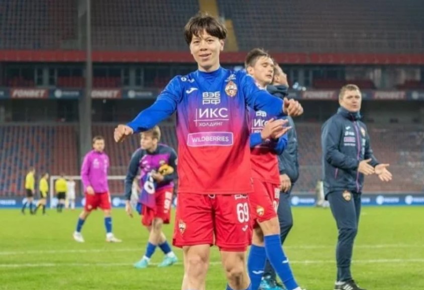 Tài năng Việt kiều nhận xét thật lòng về V-League trên báo Nga