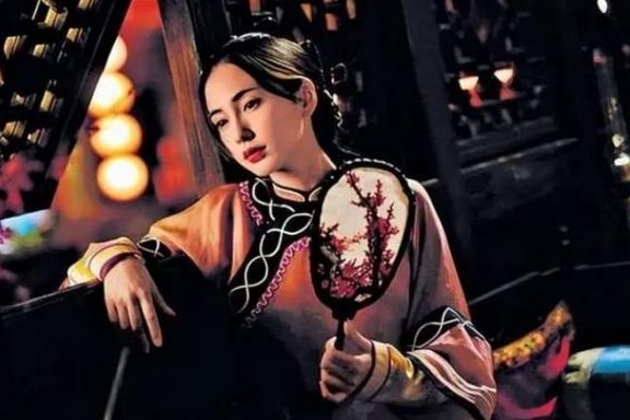 Tại sao gái thanh lâu không bỏ trốn? Họ chẳng những không thể chạy trốn mà muốn rời đi còn phải bỏ ra hàng nghìn lạng bạc để chuộc thân