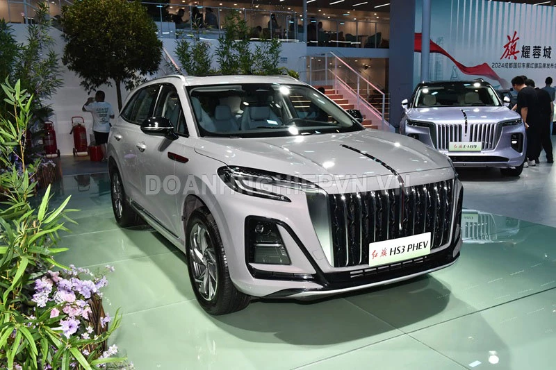 Hongqi HS3 PHEV 2024.