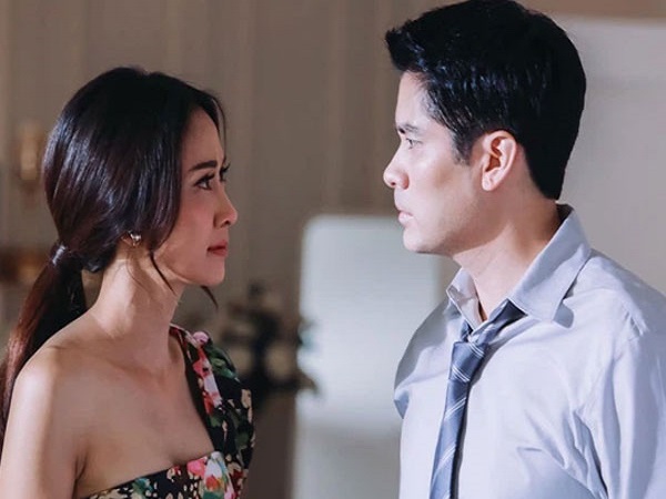 Nghe chồng đòi ly hôn vì chê vợ xấu xí, vợ đồng ý và làm luôn một việc suốt 5 năm khiến anh vô cùng ân hận