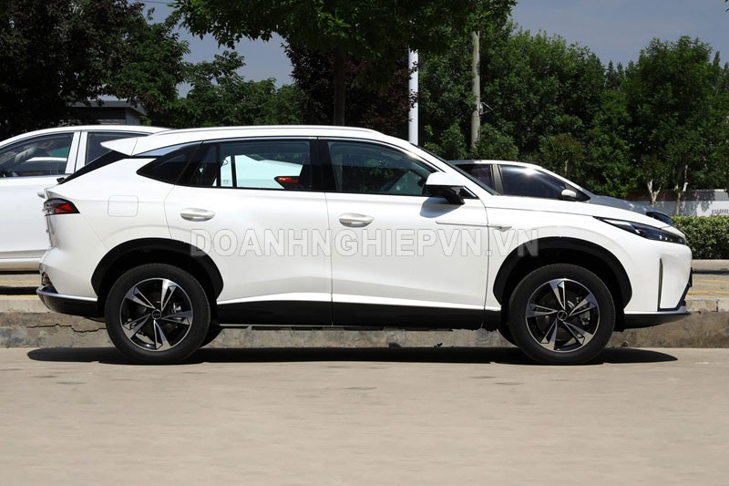 ‘Kẻ huỷ diệt’ Mazda CX-5: Công suất 197 mã lực, tiết kiệm xăng hơn xe máy, giá ngang Hyundai Grand i10