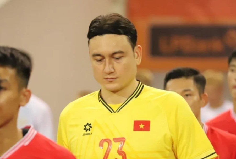 Tấn Trường lên tiếng về sai lầm của Văn Lâm