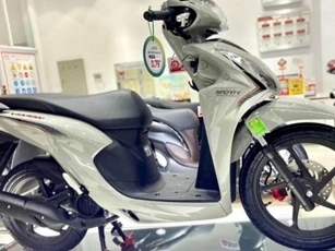 Giá xe Honda Vision tháng 9/2024 giảm cực mạnh, giá rẻ như Future hút sinh viên đầu năm học mới