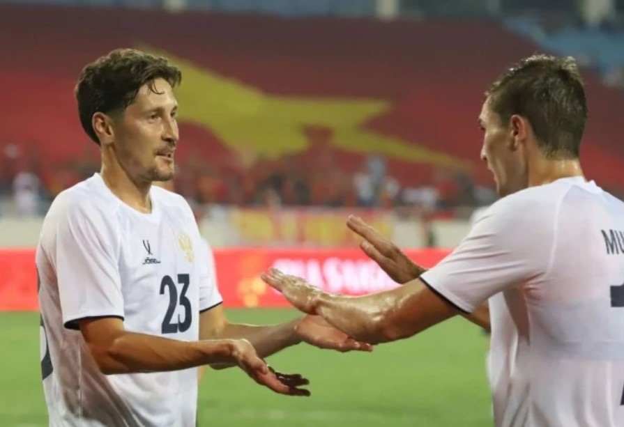 Tiền vệ ĐT Nga nhận xét thật lòng về ĐT Việt Nam