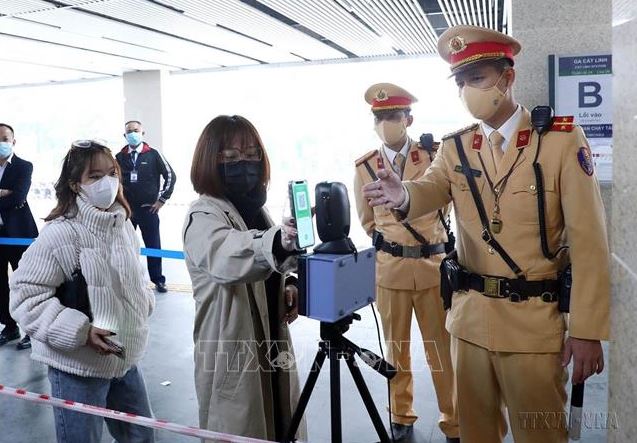 Khắc phục tồn tại để đẩy nhanh chuyển đổi số tại Thủ đô Hà Nội