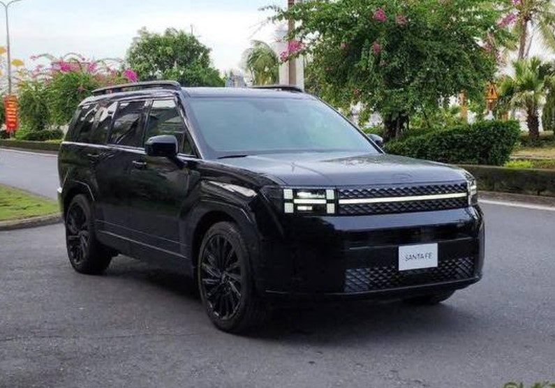 Hyundai Santa Fe 2024 ấn định thời gian ra mắt Việt Nam, sẵn sàng đấu Ford Everest, Toyota Fortuner