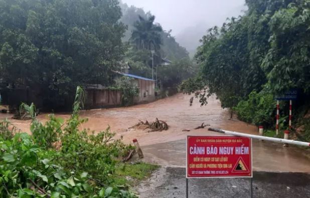18 tỉnh thành có nguy cơ xảy ra lũ quét, sạt lở đất đá sau bão số 3