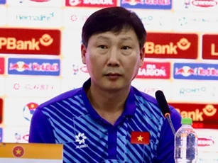 HLV Kim Sang Sik quyết thắng Thái Lan, chỉ ra cầu thủ tương lai của ĐTVN
