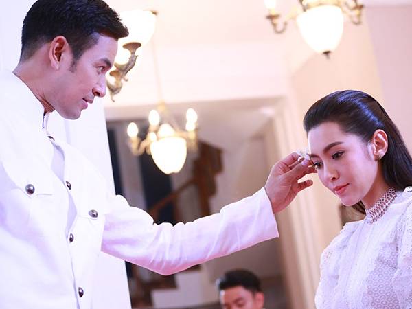 Chấp nhận lấy người vợ khuyết tật, đêm tân hôn, chú rể vỡ òa khi nghe vợ bập bẹ nói vẻn vẹn 3 chữ