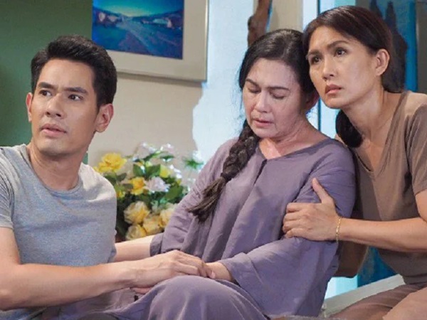 Đi công tác suốt 3 tháng, chị dâu trở về với một đứa trẻ mới sinh trên tay, anh trai bỗng tái mặt, run rẩy tay chân rồi ngã sụp xuống cầu xin vợ tha thứ