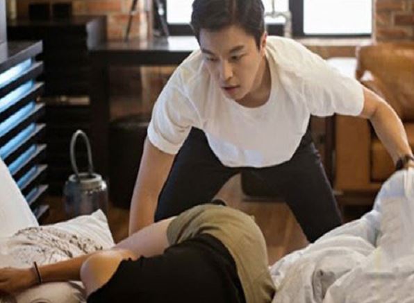 Vợ bỏ về nhà mẹ đẻ tôi đi mượn rượu giải sầu, sáng hôm sau hoảng hồn hoảng vía khi nhìn thấy người phụ nữ này nằm cạnh