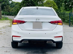 Hyundai Accent số tự động rao bán chưa đầy 400 triệu đồng sau 5 năm lăn bánh