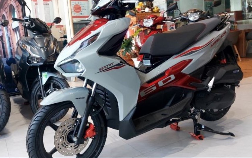 Giá xe Honda Air Blade 2025 giữa tháng 9/2024 rẻ hiếm thấy, khách Việt ùn ùn săn đón vì quá hời