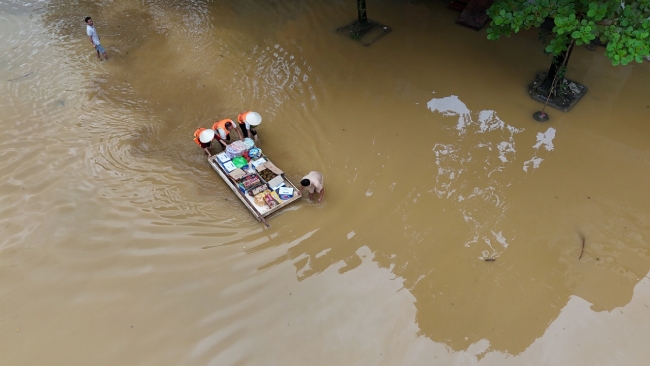 Lưu thông hàng hoá tại nhiều tỉnh gặp khó khăn 