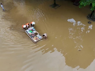Lưu thông hàng hoá tại nhiều tỉnh gặp khó khăn