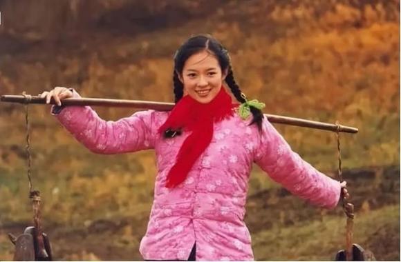 So sánh 7 “nàng thơ” đình đám của Trương Nghệ Mưu xưa và nay, ai là người thành công nhất?