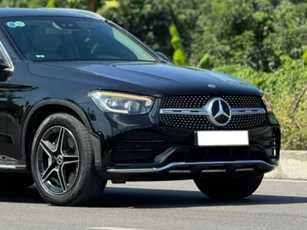 Lăn bánh 4 năm, Mercedes-Benz GLC 300 xuống giá bất ngờ trên sàn xe cũ