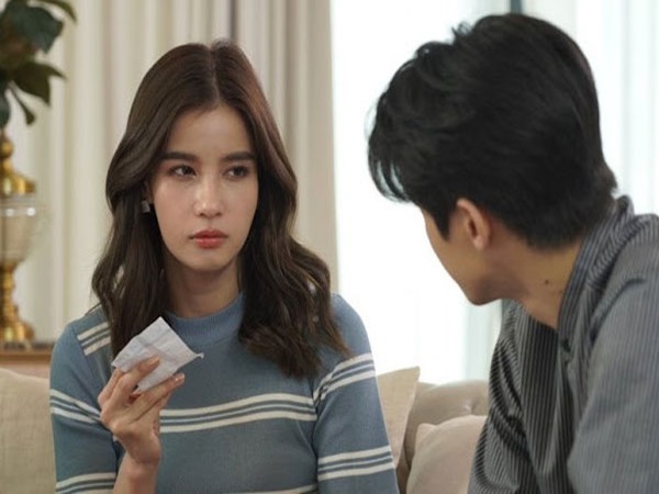 Đi làm về phát hiện ti vi mới mua bị mất tưởng nhà có trộm, tôi vội vã gọi điện báo chồng thì anh tiết lộ một chuyện khiến tôi ngã ngửa