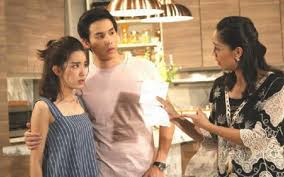 Mẹ chồng hoạnh hoẹ chuyện tiền bạc vì con dâu nghỉ làm ở nhà sinh con, tôi chỉ cười khẩy nói lại một câu khiến bà ngậm ngùi im lặng