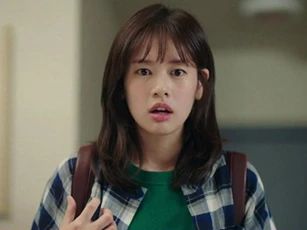 Ngày ra mắt gia đình nhà bạn trai, vô tình nghe được câu thánh chỉ của mẹ anh ta, tôi lập tức bỏ người yêu chạy lấy người