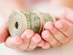 Xếp hạng tài lộc 12 con giáp cuối năm 2024: Ai tiền vào như nước? Ai cần thắt chặt chi tiêu?