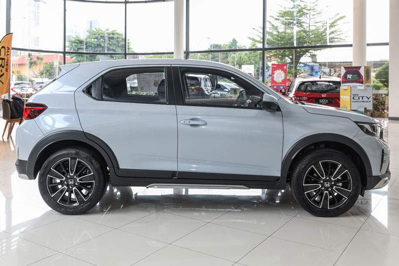 Mitsubishi Xforce, Toyota Yaris Cross c&#xF3; th&#xEA;m &#x111;&#x1ED1;i th&#x1EE7; si&#xEA;u ng&#x1EA7;u, gi&#xE1; g&#x1EA7;n 580 tri&#x1EC7;u &#x111;&#x1ED3;ng