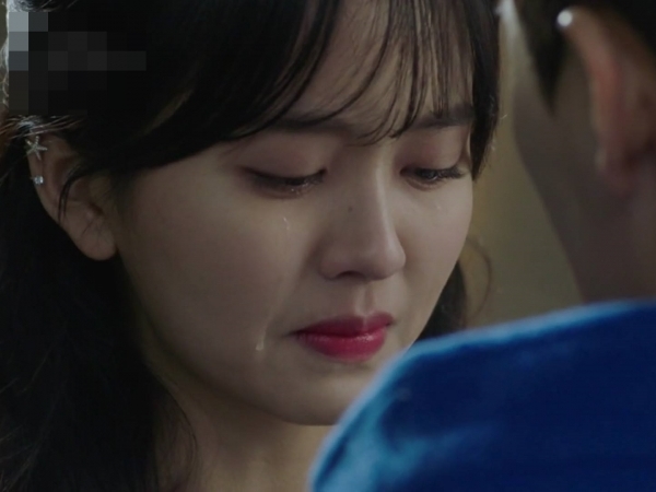 Nghi ngờ chồng ngoại tình, tôi lén cài định vị trong điện thoại anh ta, nhưng đang hùng hổ đi đánh ghen thì tôi chết đứng với những gì mình chứng kiến