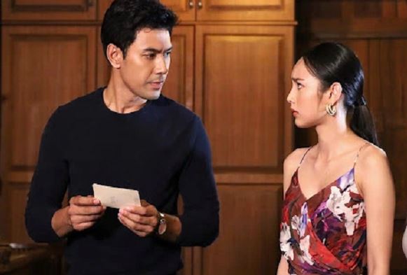 Ngày nào cứ đến 5h sáng là vợ lén ra ngoài uống thuốc, một hôm bắt tại trận mà tôi giận run người khi biết nguyên nhân