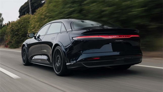 Cận cảnh mẫu xe bọc thép nhanh nhất thế giới ảnh 8