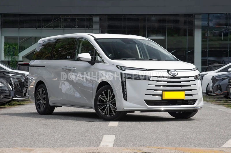 GAC Trumpchi E8 Plus 2024.